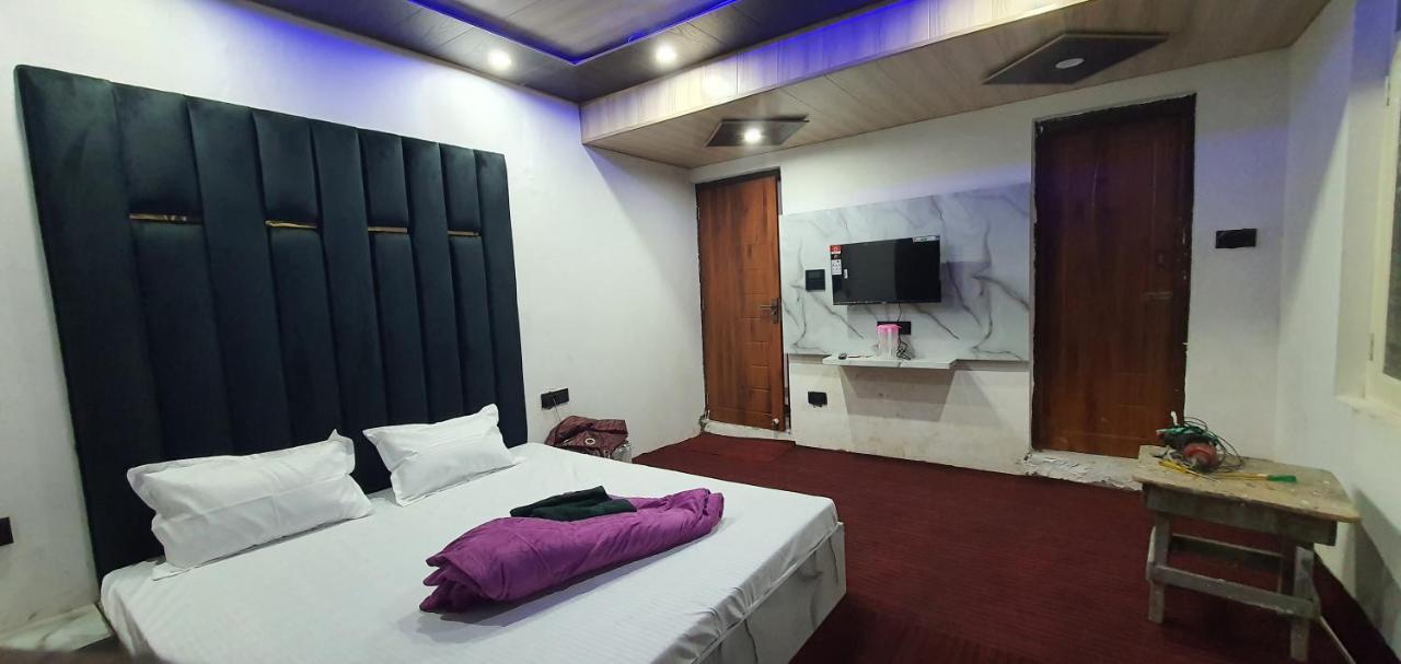 Hotel Resonance Exotic Srinagar  Exterior photo